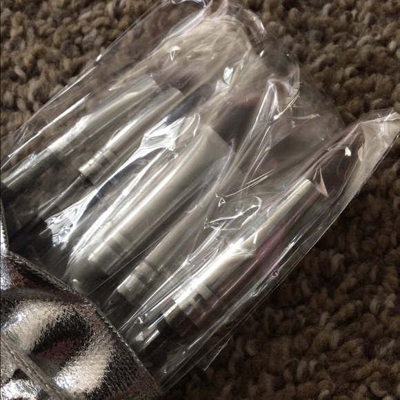 5 piece Harry Potter Wand Cosmetic Brushes NEW - Picture 4 of 4